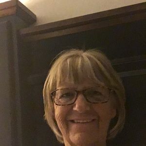 Meet your Posher, Cynthia